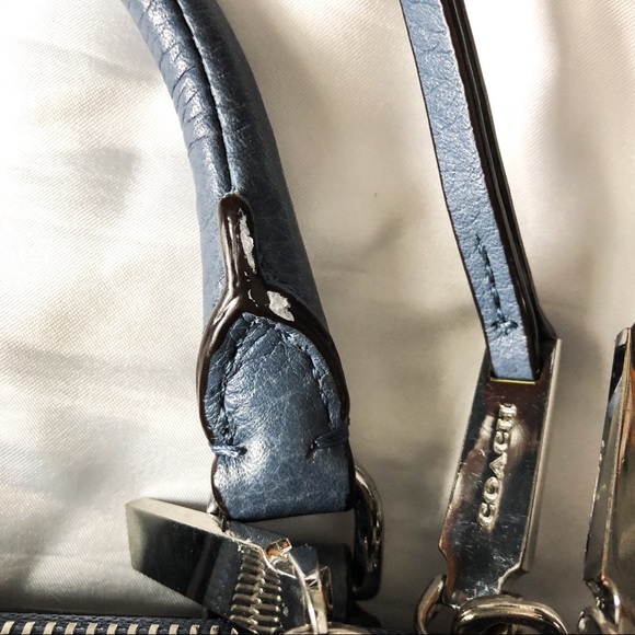 ❌SOLD❌Coach Washed Chambray Mini Pebbled Borough - Picture 7 of 8